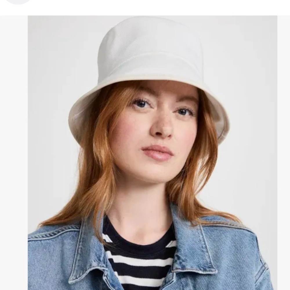 Rag & Bone Addison Bucket Hat White/Bone. Worn once - like new